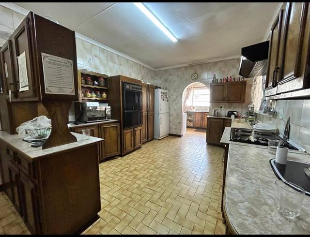 4 BEDROOM HOUSE FOR SALE IN BAKERTON